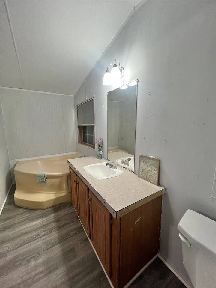 2525 Oyster Creek Bnd - Photo 7 of 12