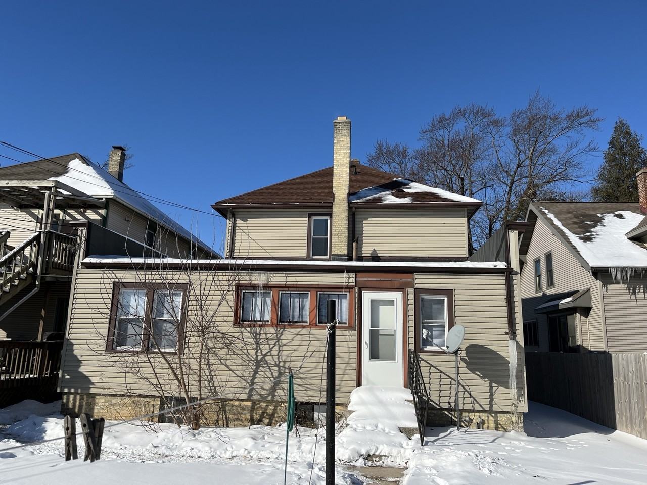 1561 N 15th St - Photo 2 of 12