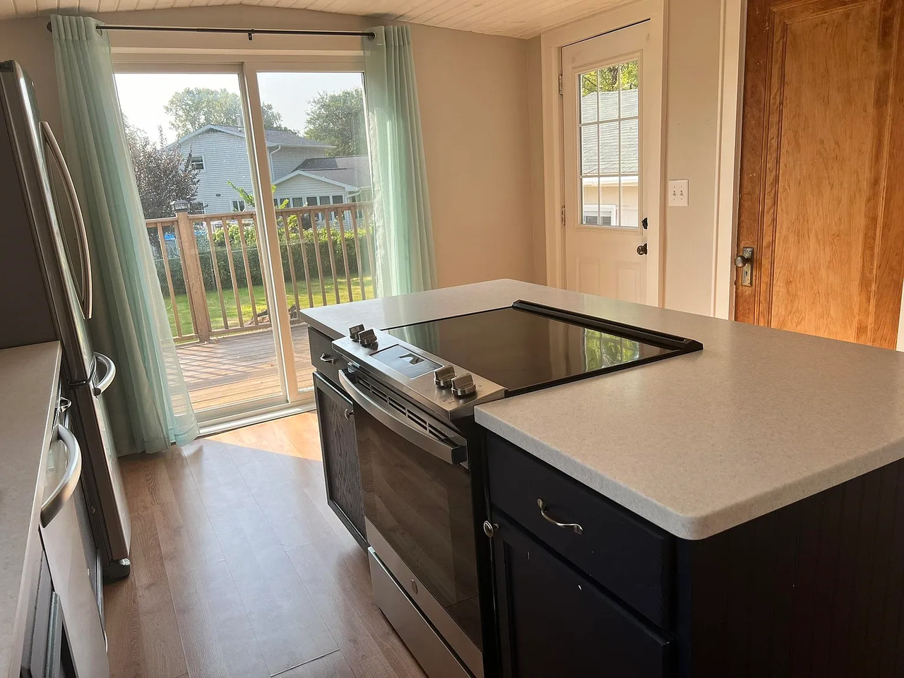 1725 Oshkosh Ave #1 - Photo 7 of 21