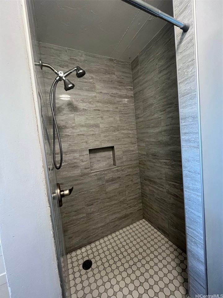 720 Waiakamilo Rd Unit C320a - Photo 7 of 9