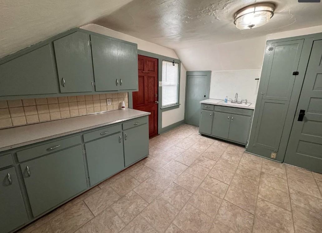 1527 Indiana Ave #1527UPPER - Photo 3 of 10