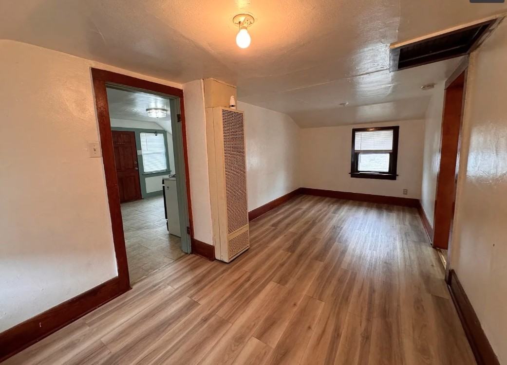 1527 Indiana Ave #1527UPPER - Photo 7 of 10