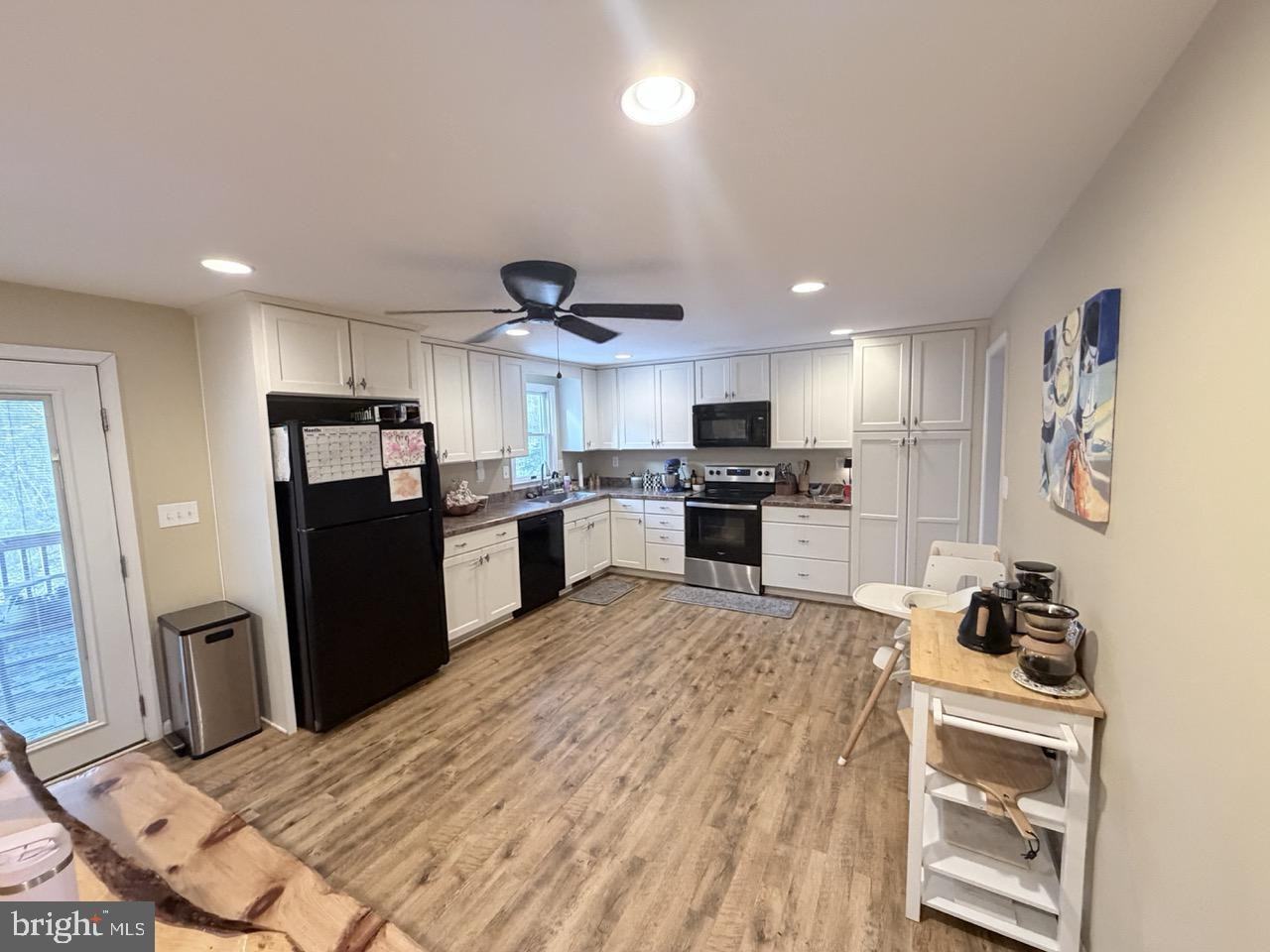 5115 Irving St ##1 - Photo 5 of 28