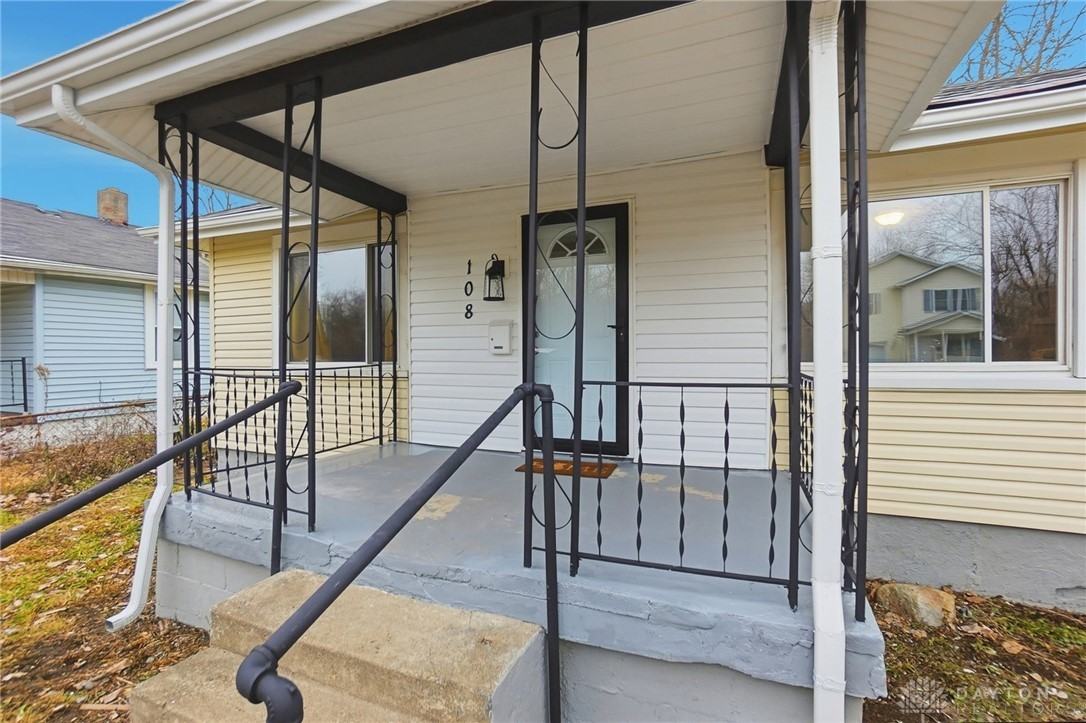 108 Oberlin Ave - Photo 2 of 16