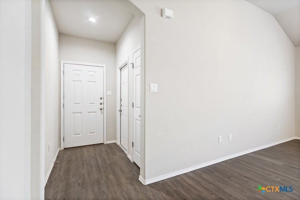 636 Heathers Way - Photo 4 of 25