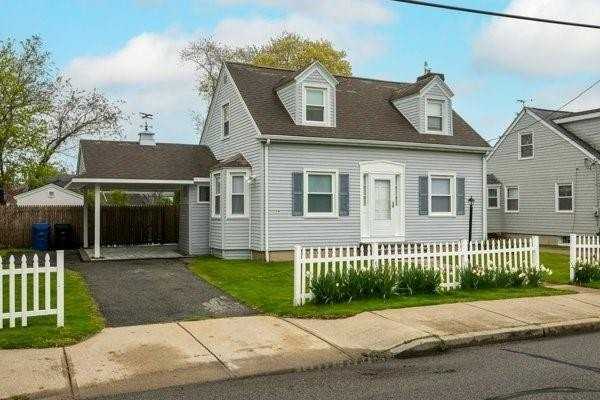 94 Eustis Ave - Photo 2 of 17