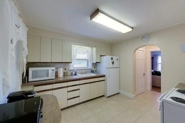 94 Eustis Ave - Photo 7 of 17