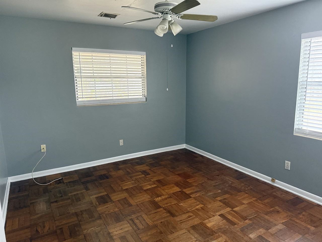 629 Stiles Ave - Photo 3 of 11