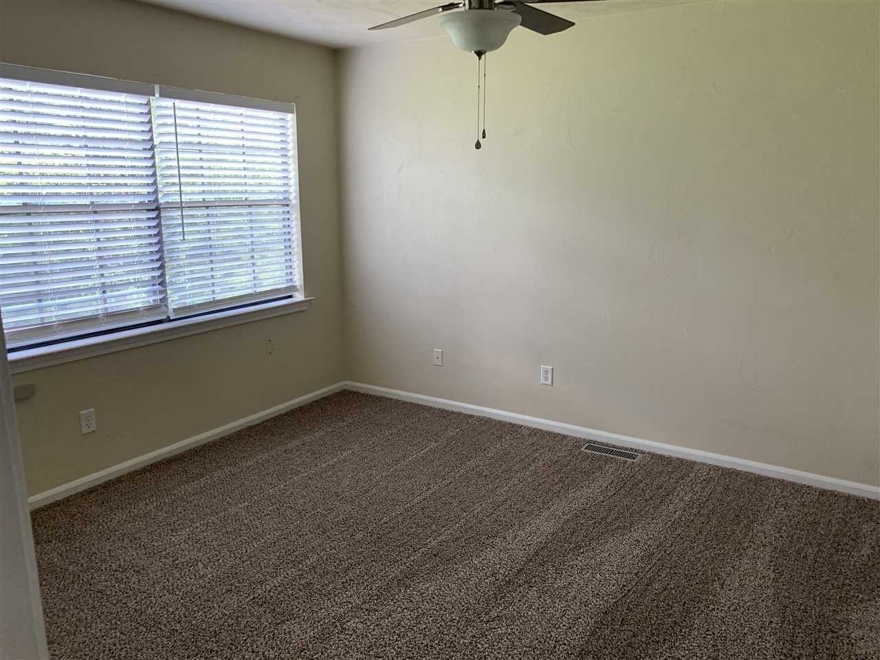 2622 Old Bainbridge Rd Apt C #C - Photo 3 of 11