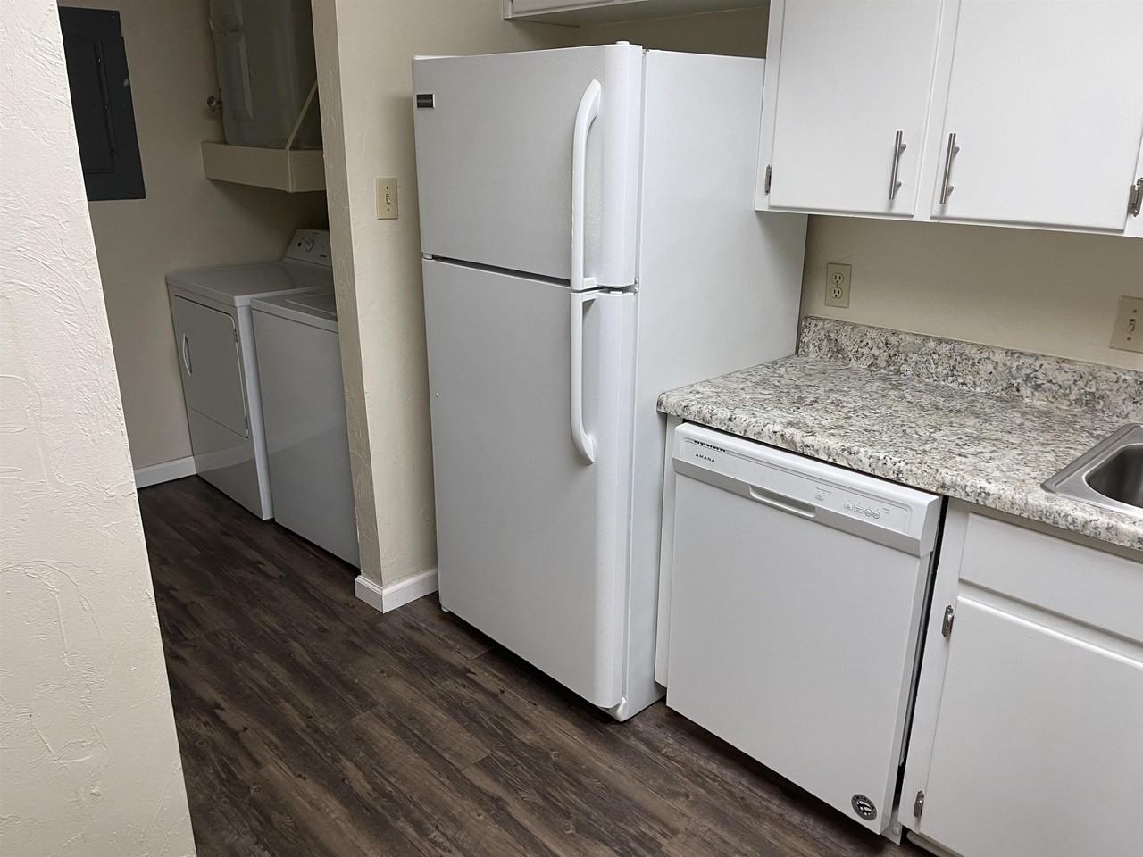 2622 Old Bainbridge Rd Apt C #C - Photo 4 of 11