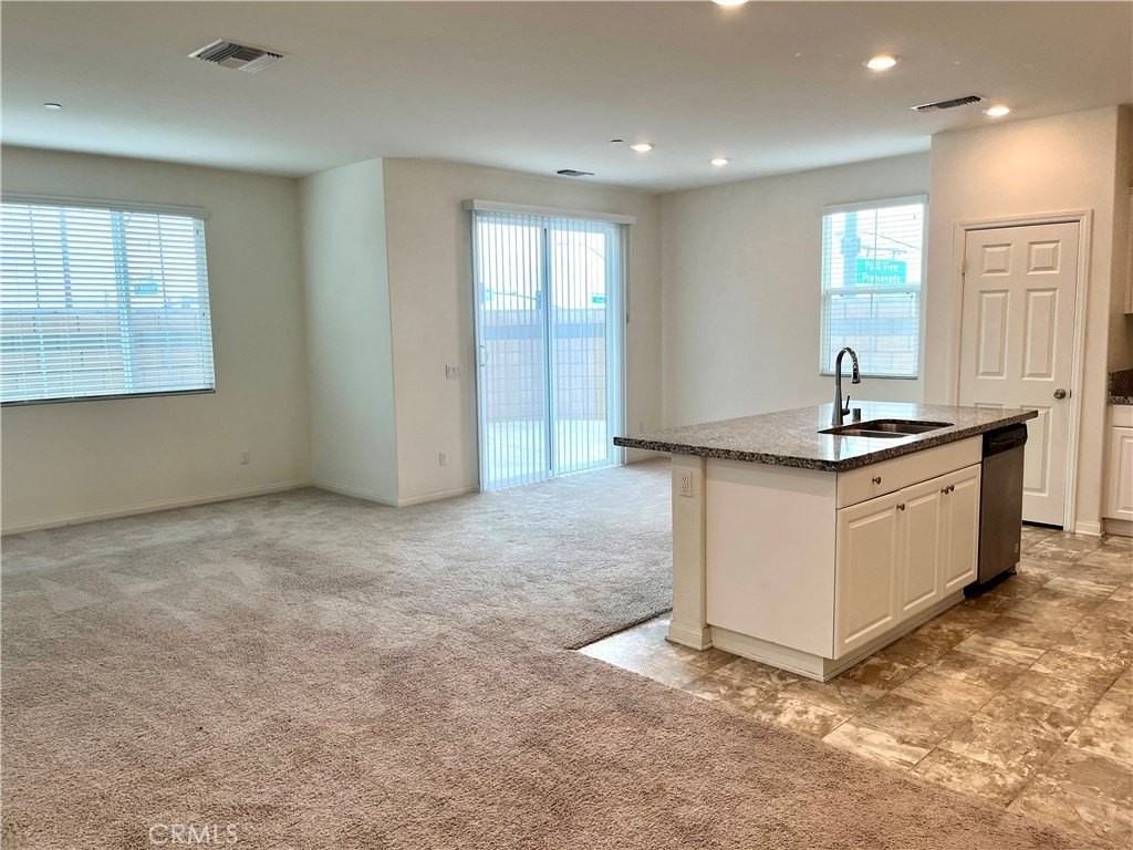 1586 Redwoods Drive Pl - Photo 6 of 19