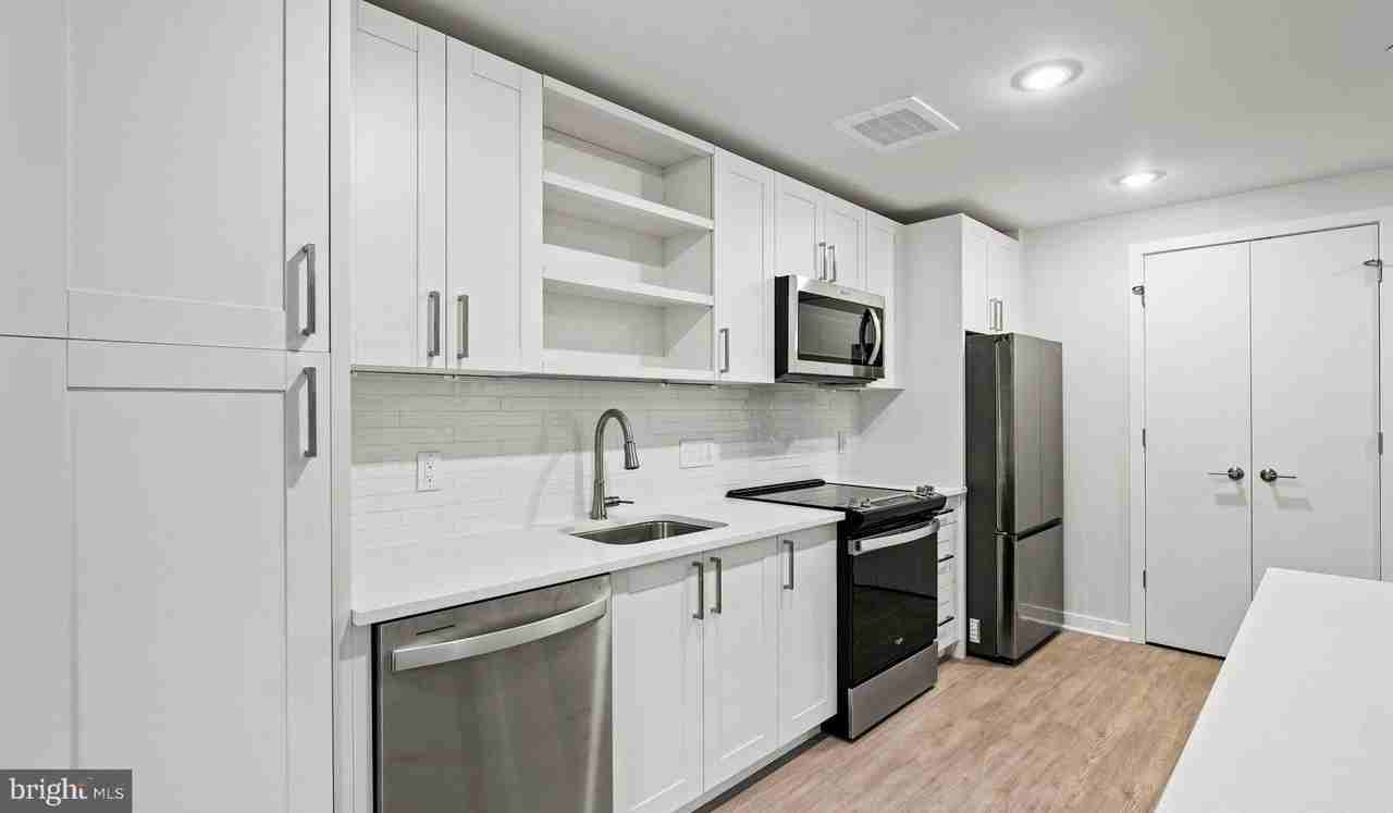 3990 UPTON Street NW unit: 1B-Parc-1134 #1BPARC1134 - Photo 2 of 49