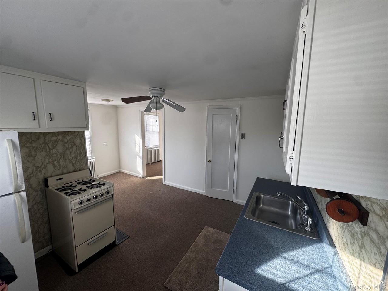 651 Carlls Path ##1 - Photo 2 of 7