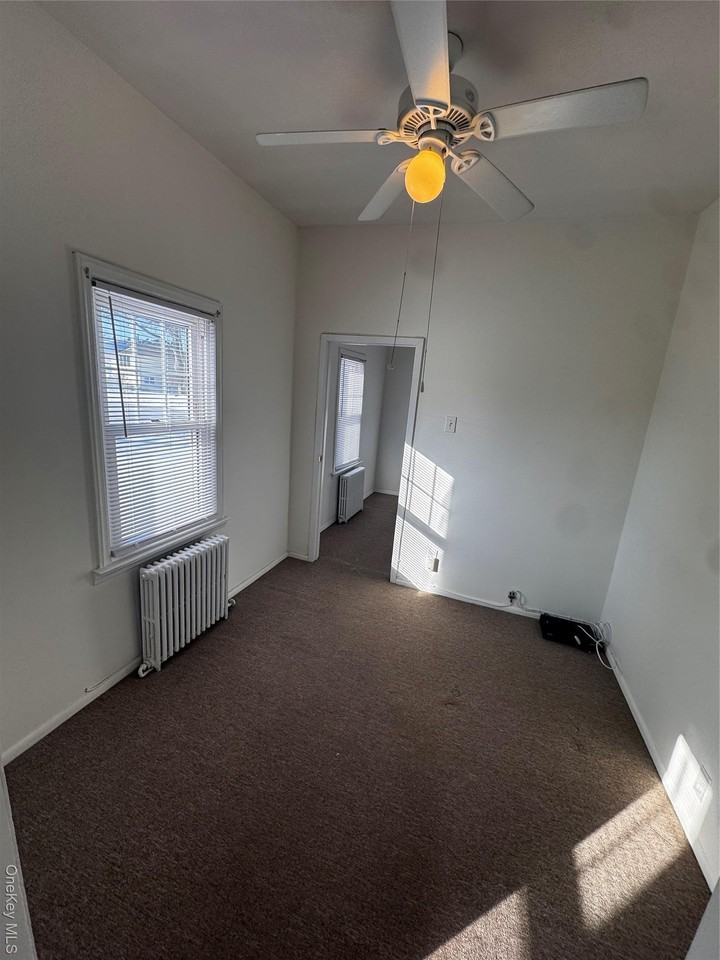 651 Carlls Path ##1 - Photo 5 of 7