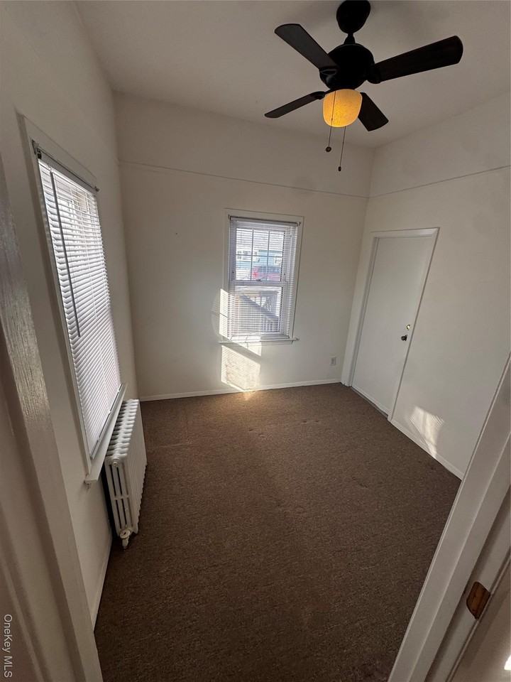 651 Carlls Path ##1 - Photo 6 of 7