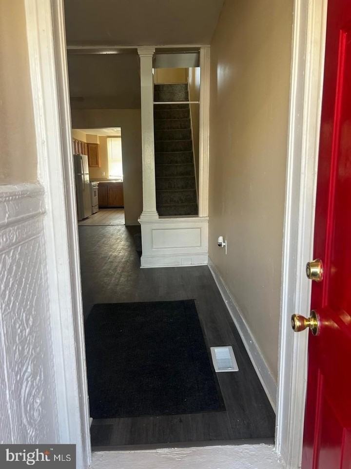 1633 Normal Ave - Photo 2 of 15