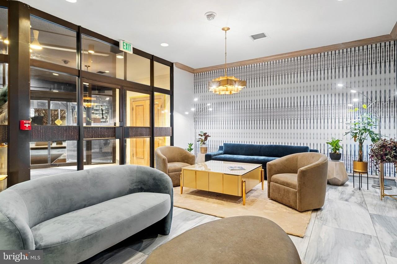 205 E Joppa Rd Apt 2307 #2307 - Photo 4 of 21