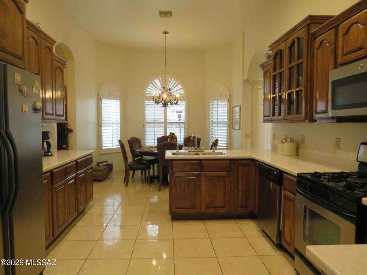 1806 W Sunset Dr - Photo 4 of 28