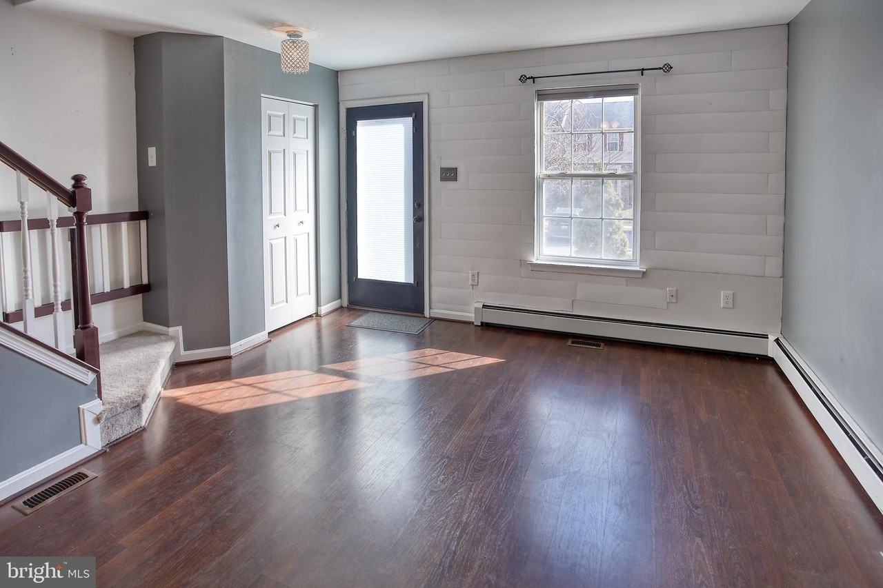 3108 Eden Dr - Photo 4 of 21