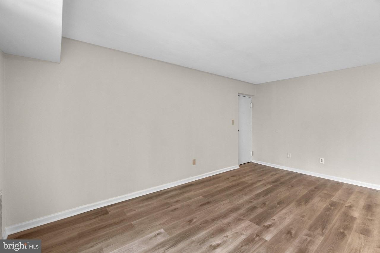 3614 Court House Dr Apt 1c #1C - Photo 6 of 19