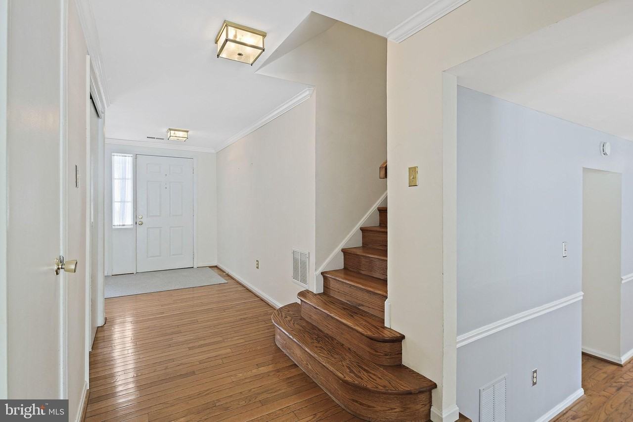 10123 Silver Twine - Photo 3 of 33