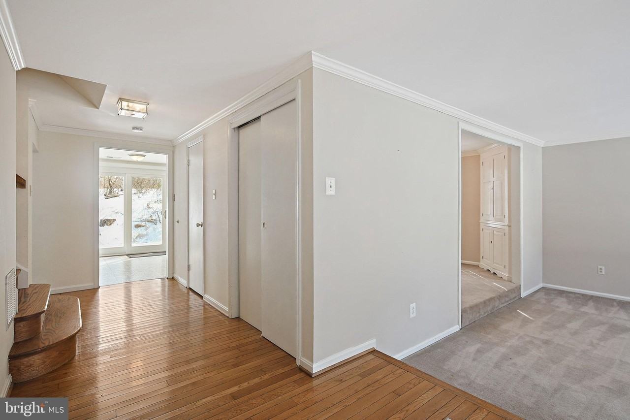 10123 Silver Twine - Photo 4 of 33