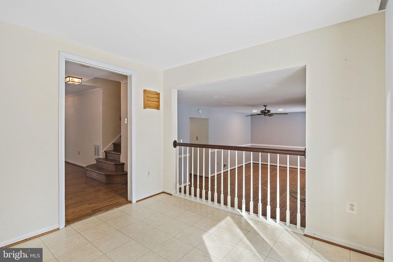 10123 Silver Twine - Photo 6 of 33