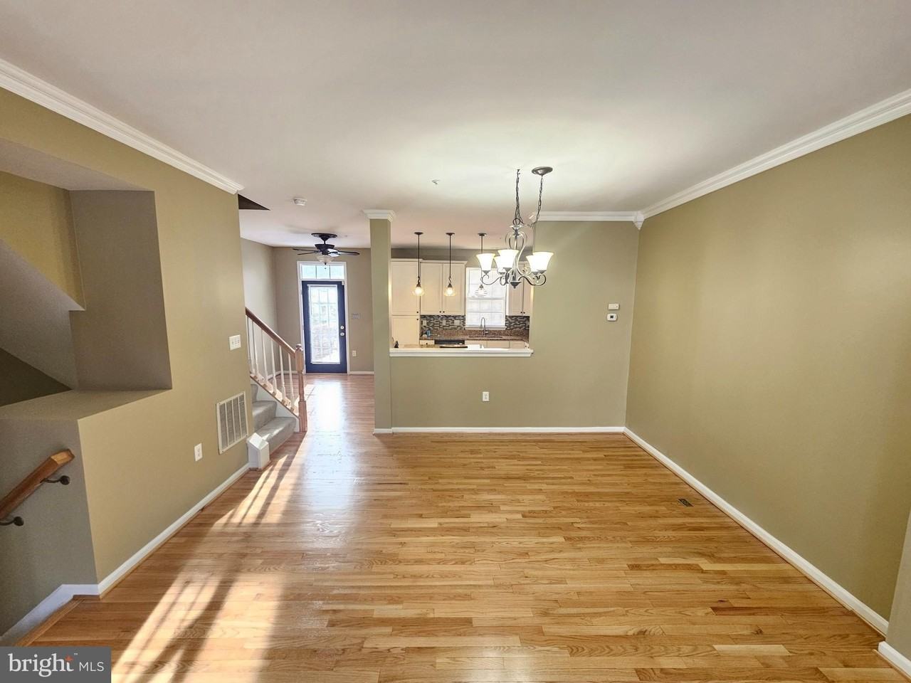 13135 Lake Geneva Way - Photo 7 of 47