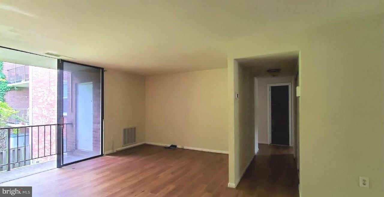 778 Quince Orchard Blvd Apt 102 #102 - Photo 5 of 23