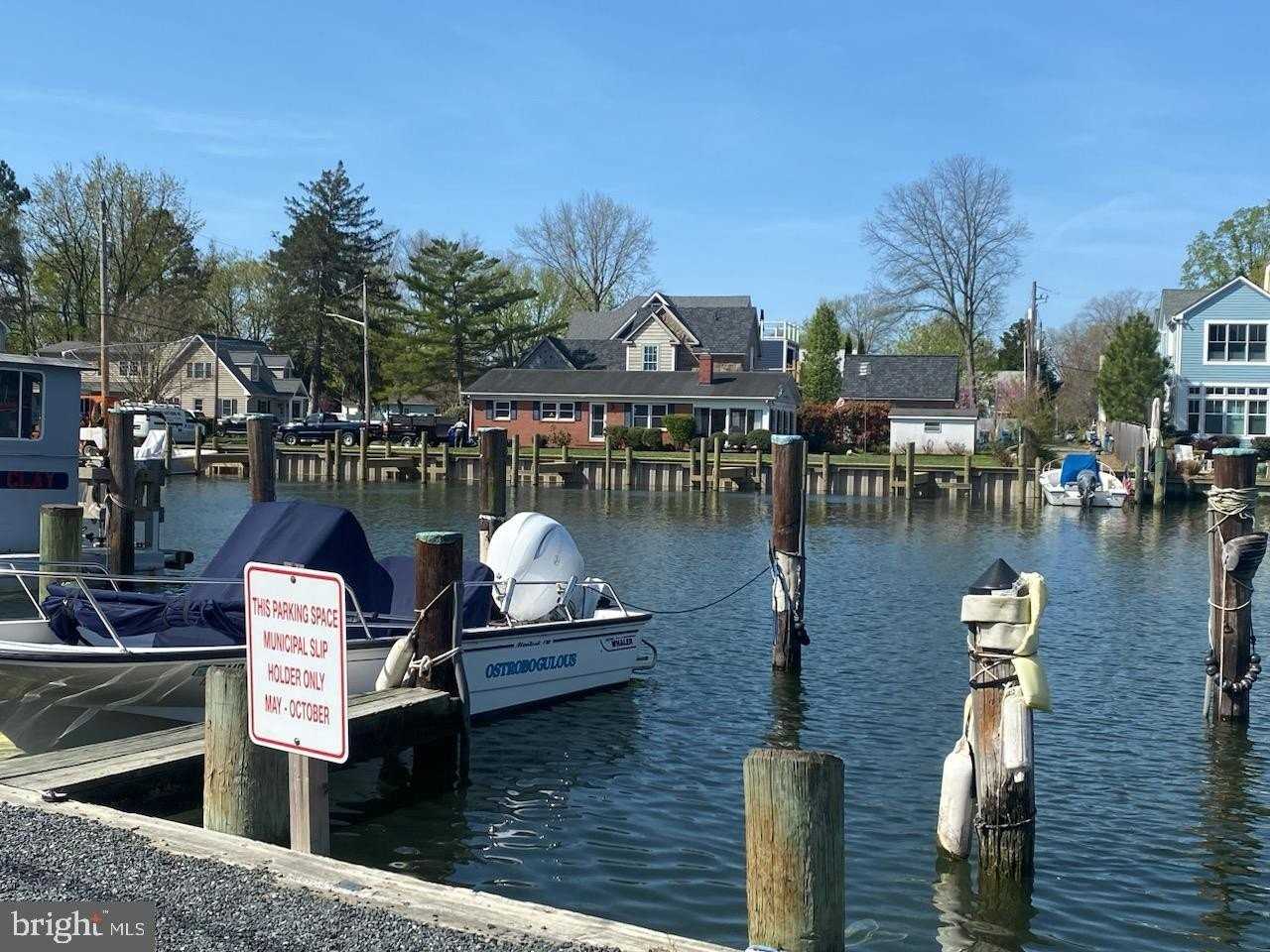 219 E Chew Ave - Photo 3 of 23