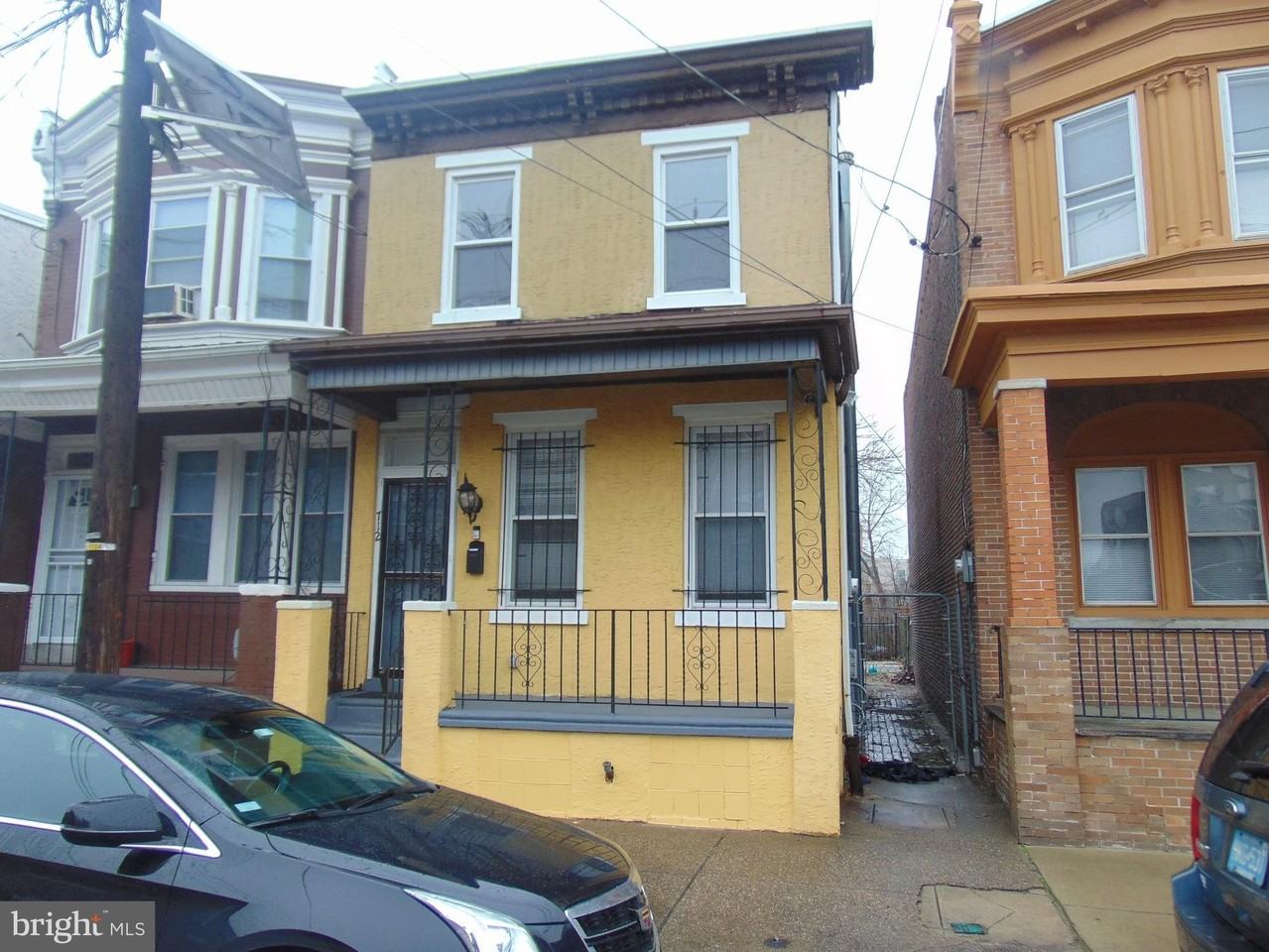 712 S 5th St - Photo 2 of 15