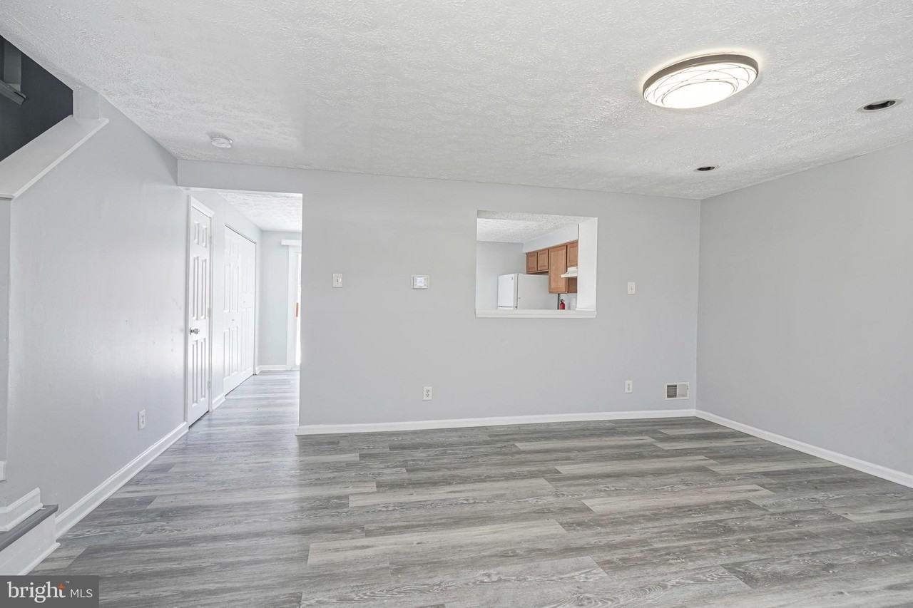 53 Victoria Manor Ct - Photo 6 of 27