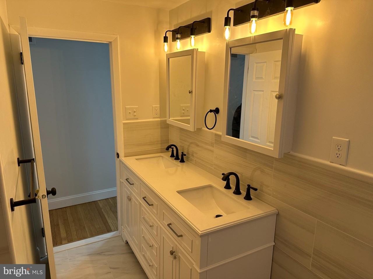 1924 Birchwood Park Dr N - Photo 6 of 7