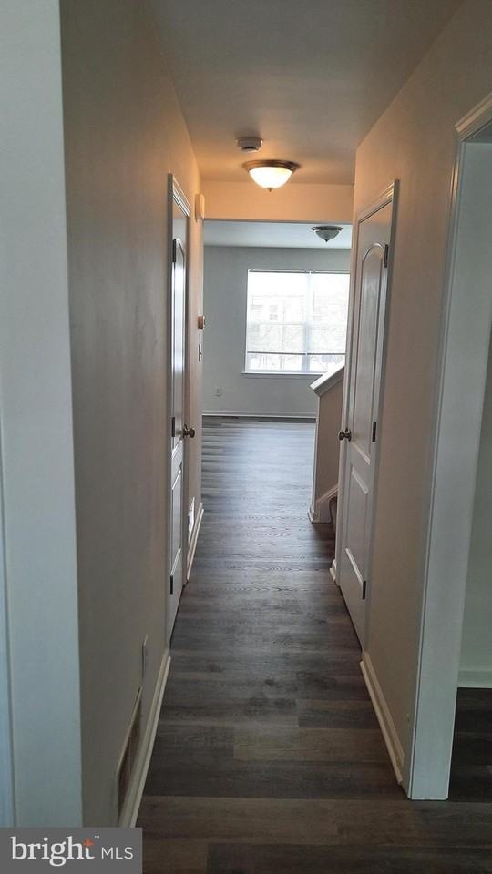 2420 Newtown Dr - Photo 2 of 20