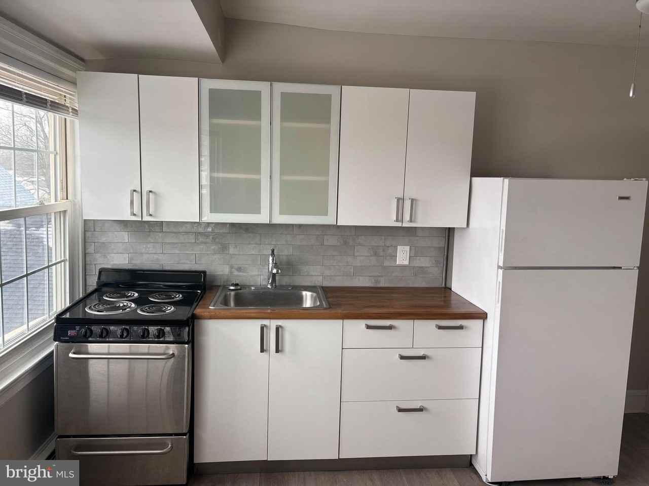 3 E Baltimore Ave 3rd Fl #3rdFL - Photo 4 of 11