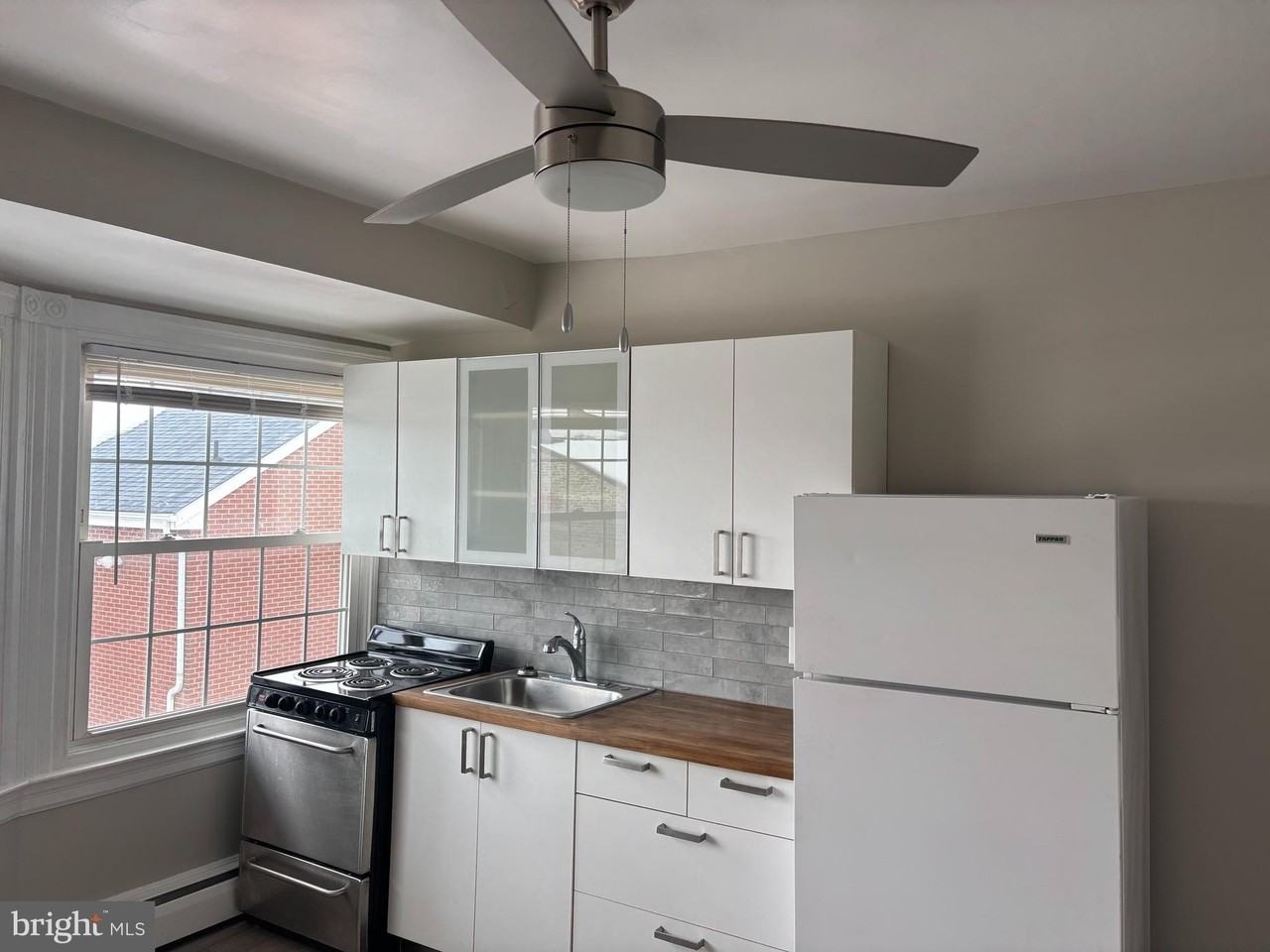 3 E Baltimore Ave 3rd Fl #3rdFL - Photo 5 of 11