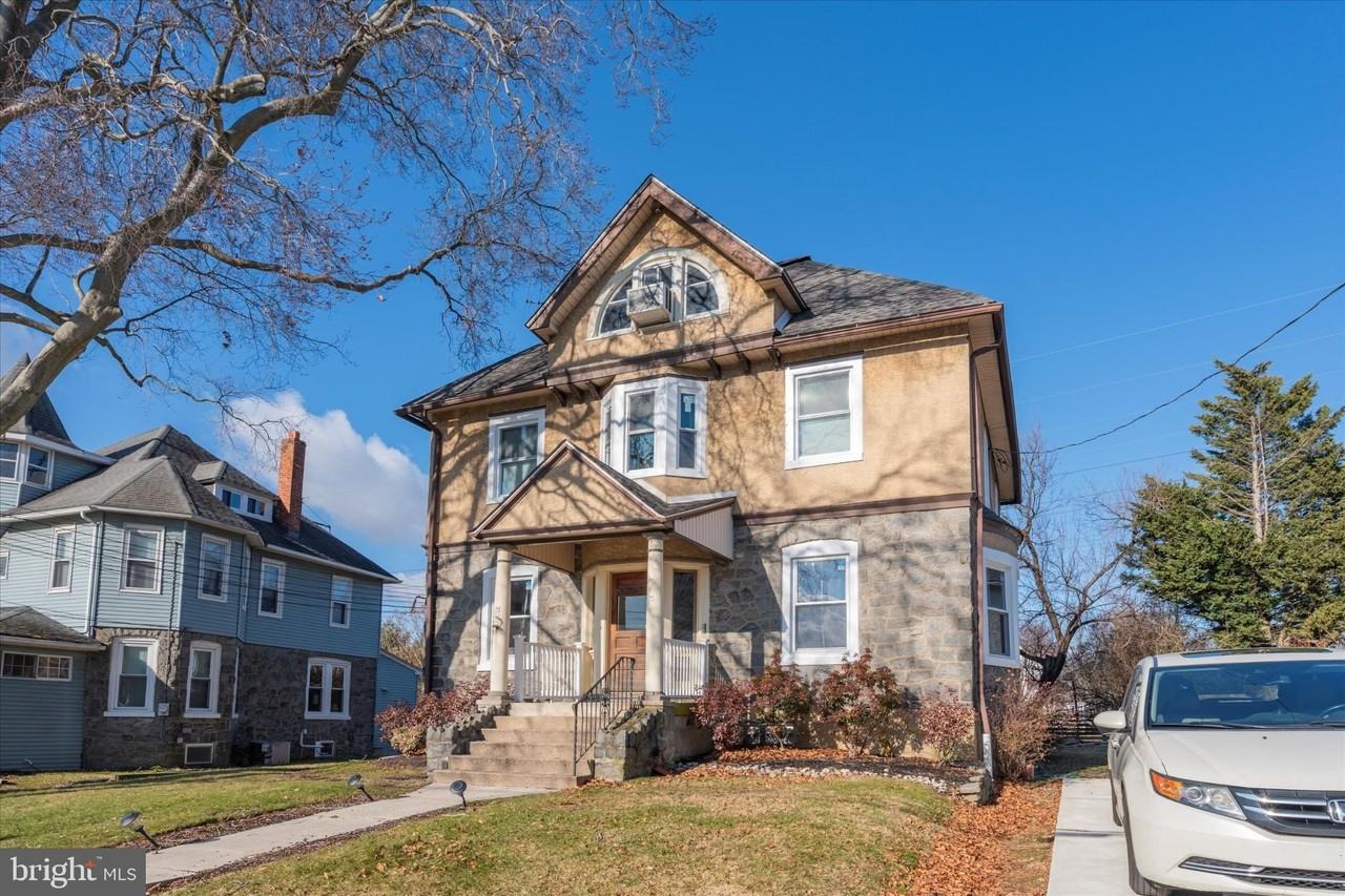 13 W Hinckley Ave Unit 3 #3 - Photo 2 of 15