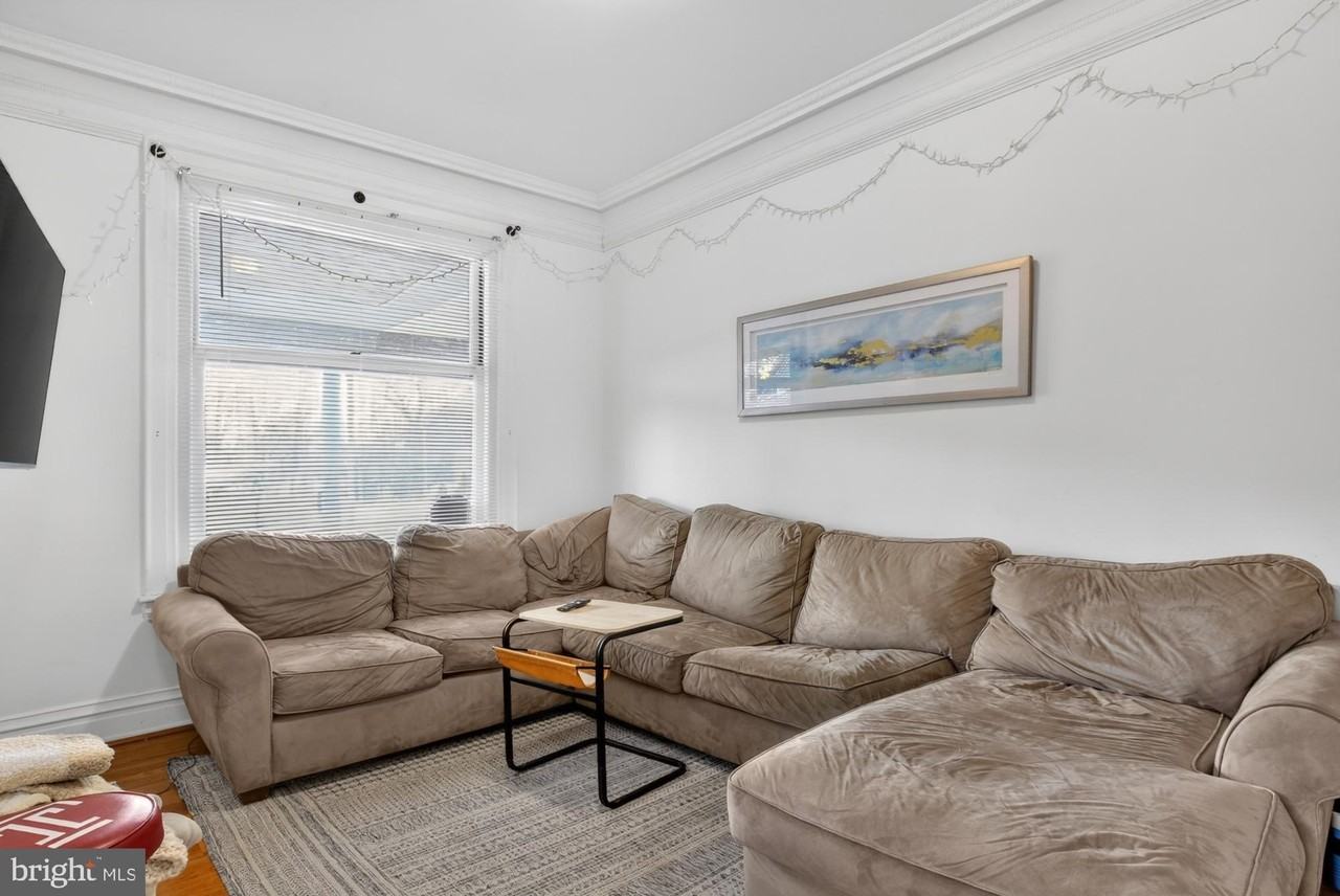 4001 Baltimore Ave - Photo 4 of 40