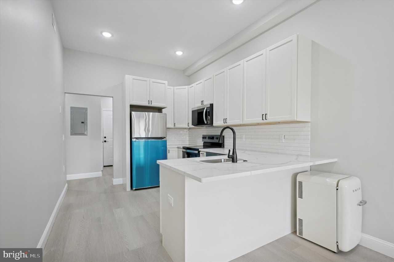 103 N 63rd St Unit 5 #5 - Photo 3 of 10