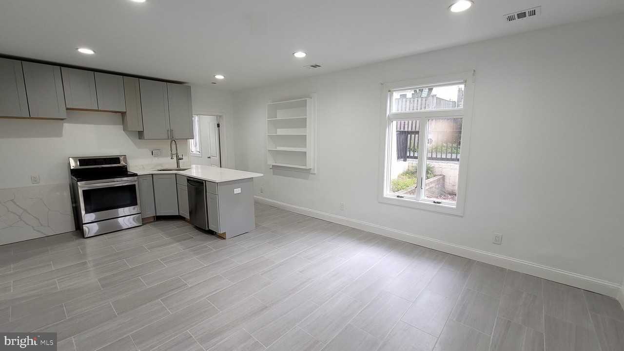 5805 26th St N Unit 1 #1 - Photo 6 of 50