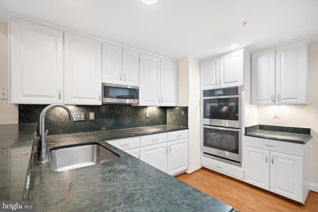 508 S Fayette St - Photo 3 of 46