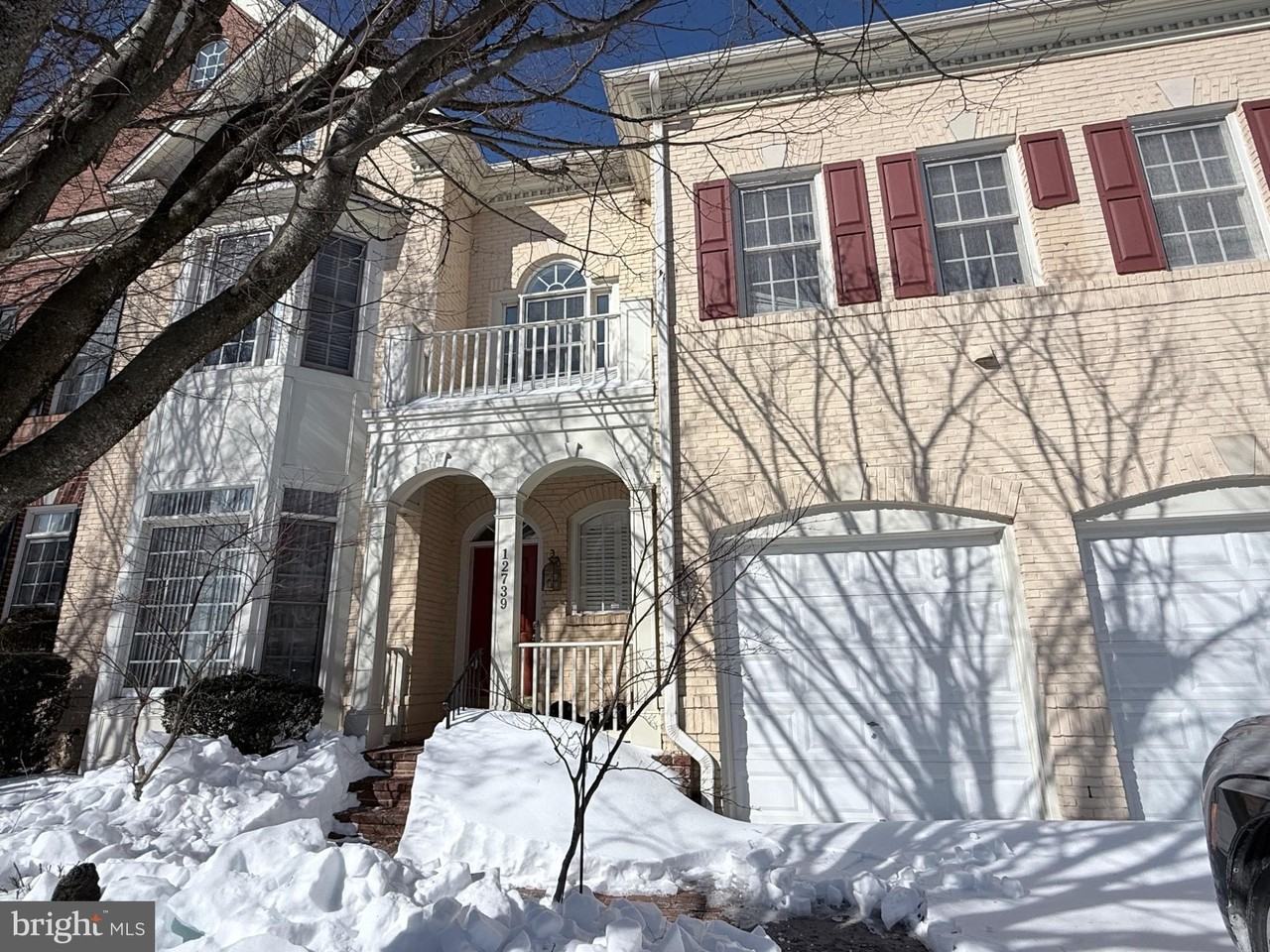 12739 Lady Somerset Ln - Photo 3 of 32