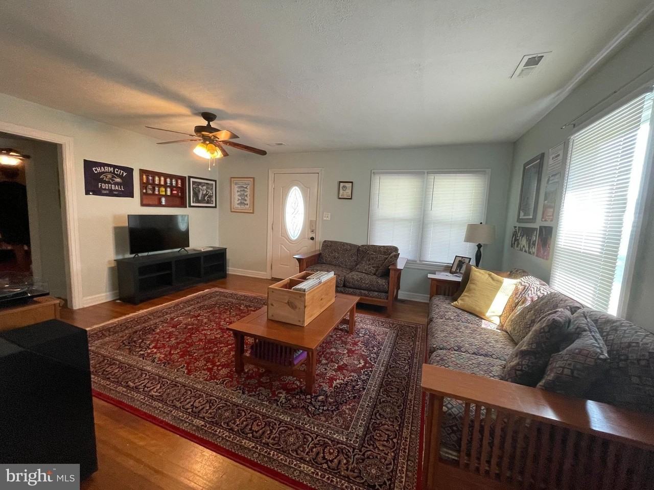 6062 Potomac Dr - Photo 5 of 11