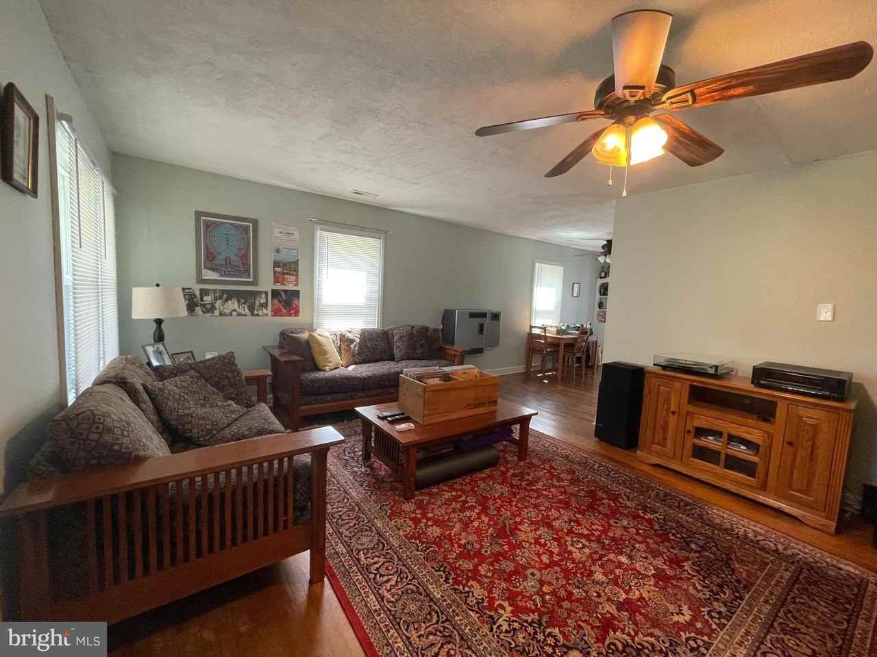 6062 Potomac Dr - Photo 6 of 11