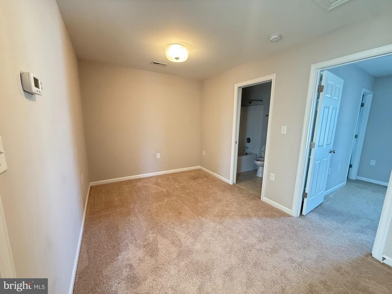 217 Brooks Cir - Photo 7 of 9