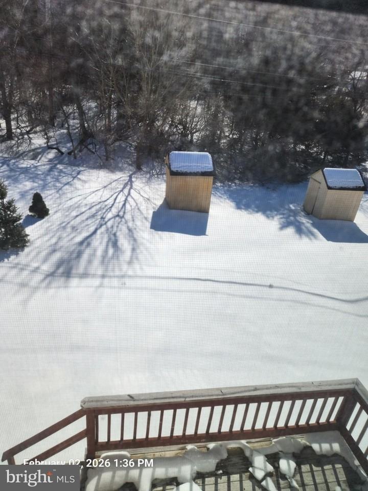 1329 Robinhood Ln - Photo 2 of 8