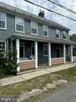 featured image of 201 N Mary St