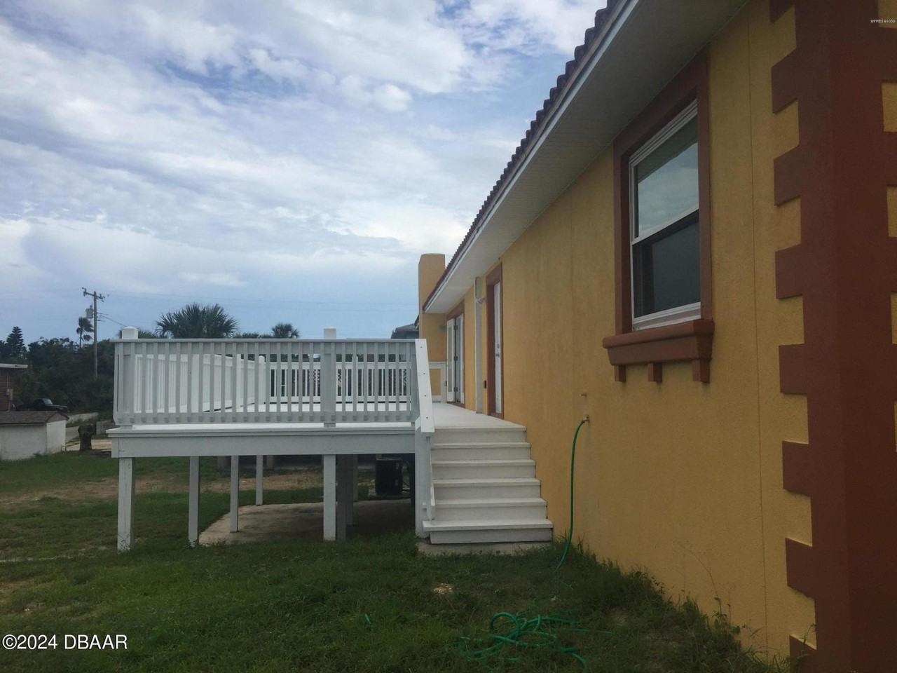 2055 S Peninsula Dr - Photo 6 of 42