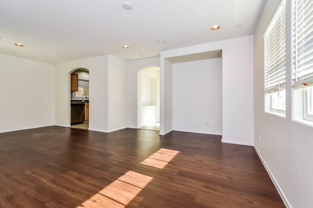 7453 Showy Ct - Photo 4 of 17