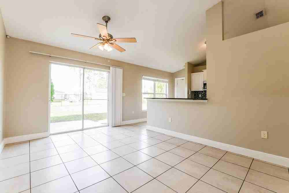 870 Jarnac Dr - Photo 4 of 20